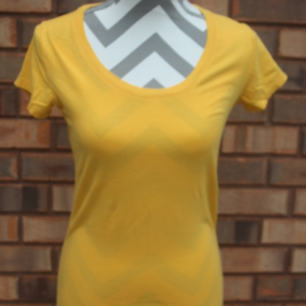 BASIC GOLD TSHIRT